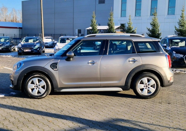 MINI Countryman cena 64900 przebieg: 186200, rok produkcji 2019 z Sosnowiec małe 631